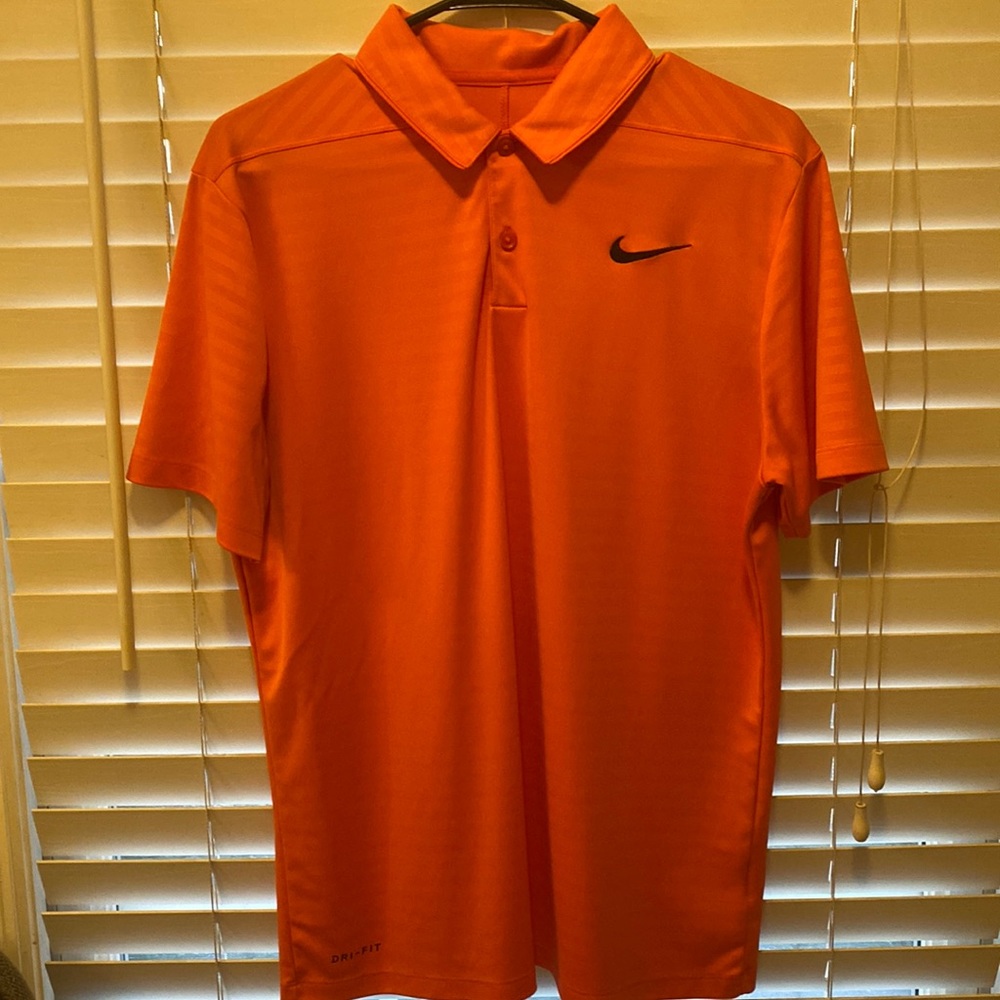 2 pack of golf polos